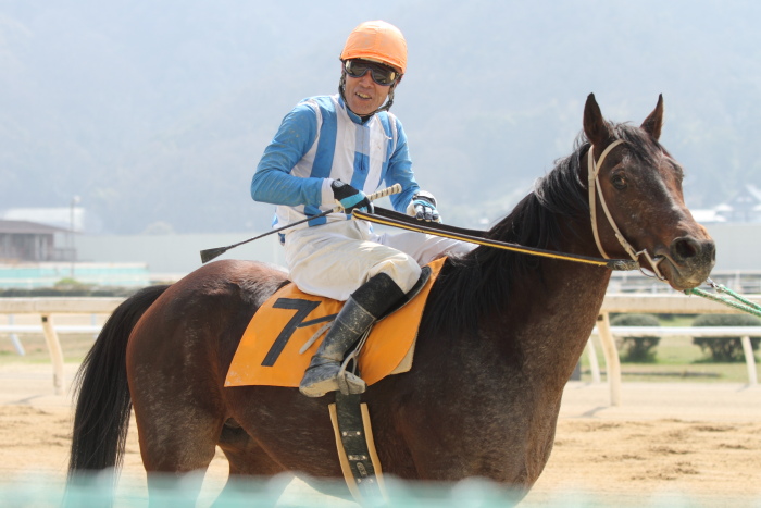 2013年3月24日（日） 福山競馬 7R ありがとう福山けいば誘導馬ペドロ記念 B3B3三_a0077663_1413414.jpg