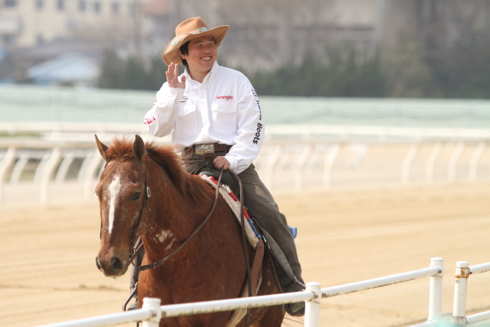 2013年3月24日（日） 福山競馬 8R ありがとう福山けいば開業獣医師会記念 B3B3二_a0077663_1435203.jpg