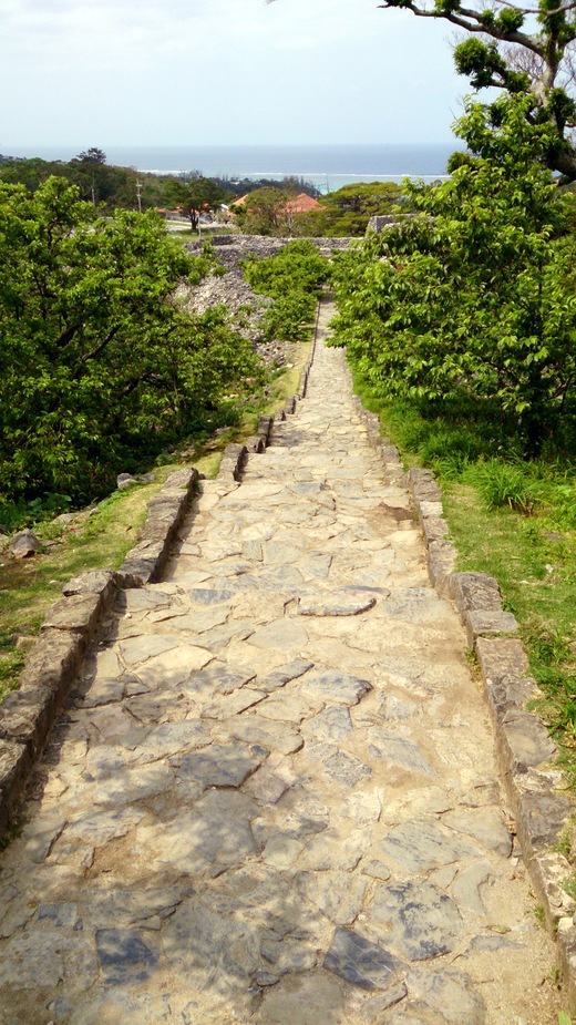 b0001324_22595339.jpg