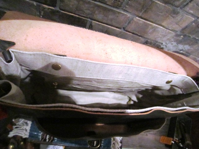 SLOW \"handpaint flap shoulder bag\" ご紹介_f0191324_9385998.jpg