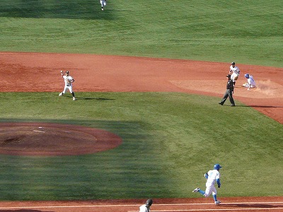 青学大対亜細亜大 4月9日 東都大学野球1部_b0166128_1232876.jpg