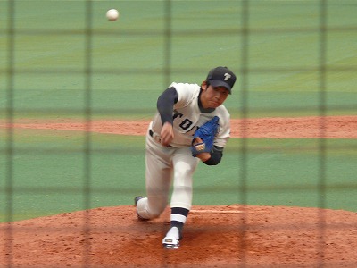 東洋大対拓殖大　４月９日　東都大学野球２部_b0166128_13341392.jpg