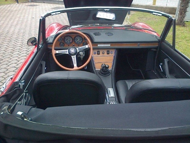 Fiat Dino spider_a0129711_12412215.jpg