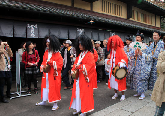 今宮神社 やすらい祭_e0048413_2314142.jpg