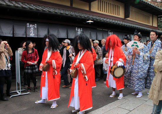 今宮神社　やすらい祭_e0048413_2314142.jpg