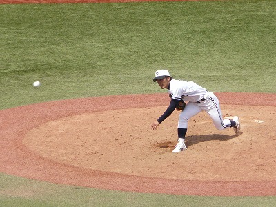中央大対青学大 4月16日 東都大学野球1部_b0166128_2373083.jpg