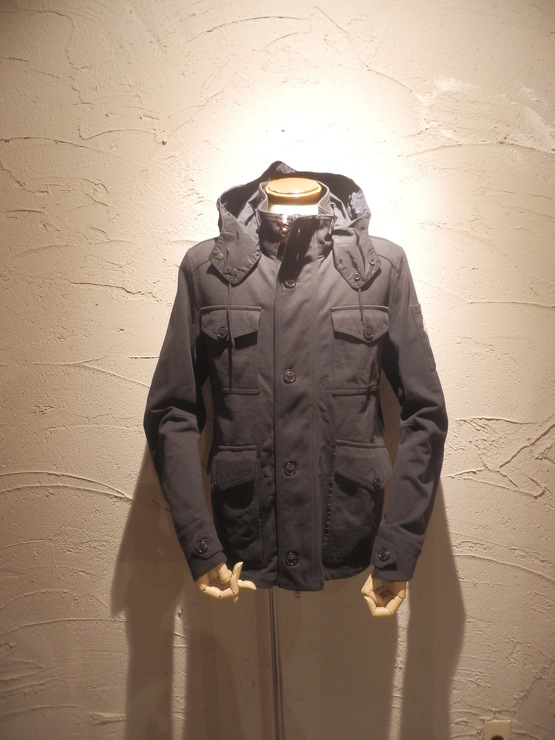 MONCLERライトブルゾン追加入荷~!_d0165136_1875047.jpg