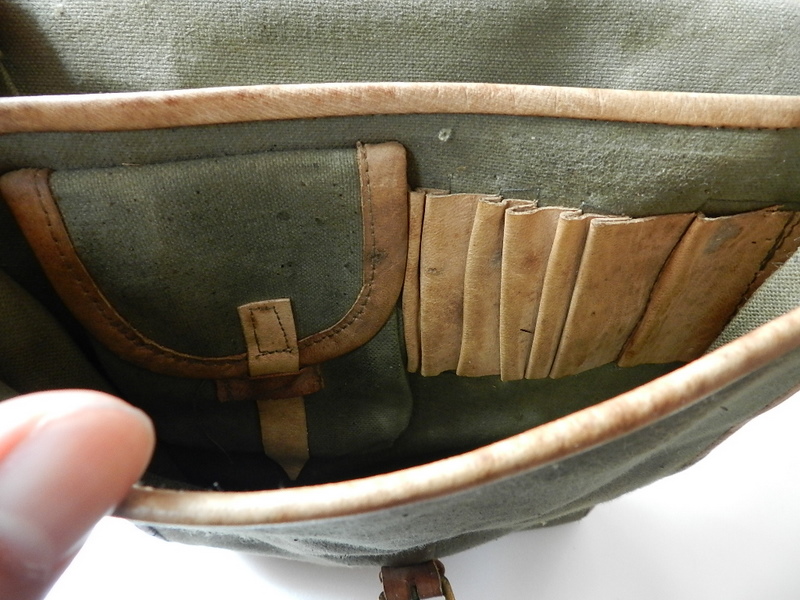 Bulgarian army M37 map case_f0226051_1239057.jpg