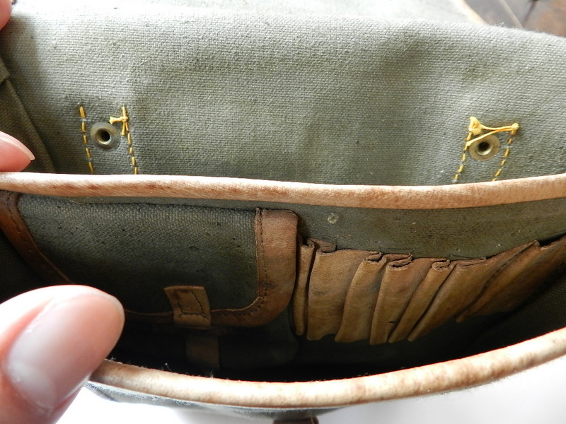 Bulgarian army M37 map case_f0226051_12392087.jpg