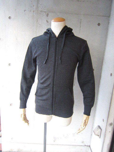 今時期に気分♪♪♪ Le Troyes ・・・ Light KNITTING ZIP PARKA!★!_d0152280_21483914.jpg