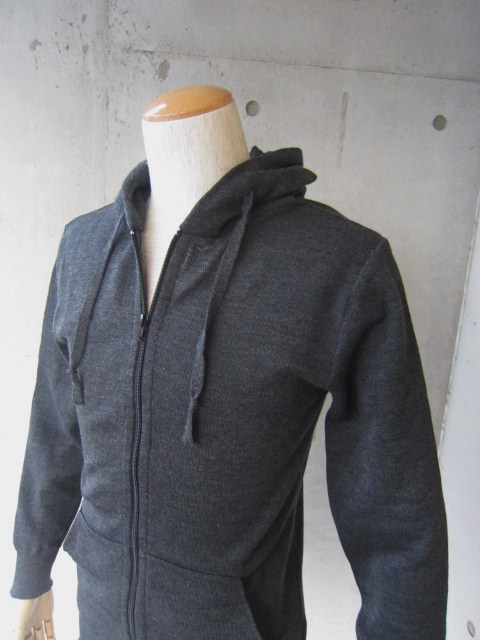 今時期に気分♪♪♪ Le Troyes ・・・ Light KNITTING ZIP PARKA!★!_d0152280_21484841.jpg