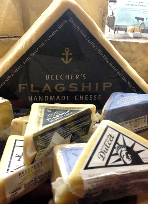 店内で手作りしてる様子が見れるNYのチーズ専門店 Beecher\'s Handmade Cheese _b0007805_22184761.jpg