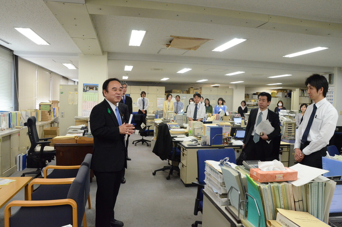 統計センターを視察_e0092715_842725.jpg