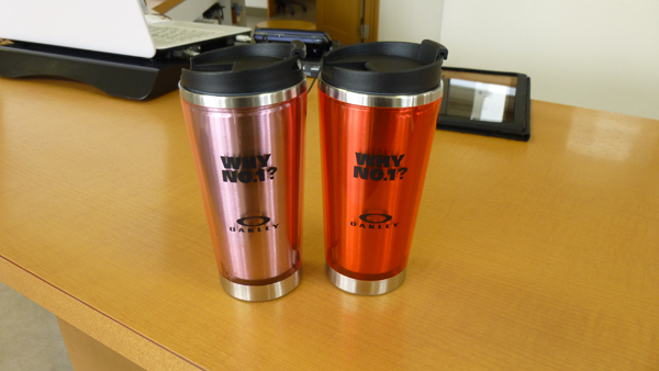 OAKLEYオークリー非売品オリジナルタンブラープレゼント・WHY NO.1キャンペーン(数量限定)!_c0003493_1255392.jpg