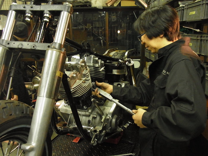 1971FLH1200 シリンダー・シリンダーヘッド組み付け : Vintage