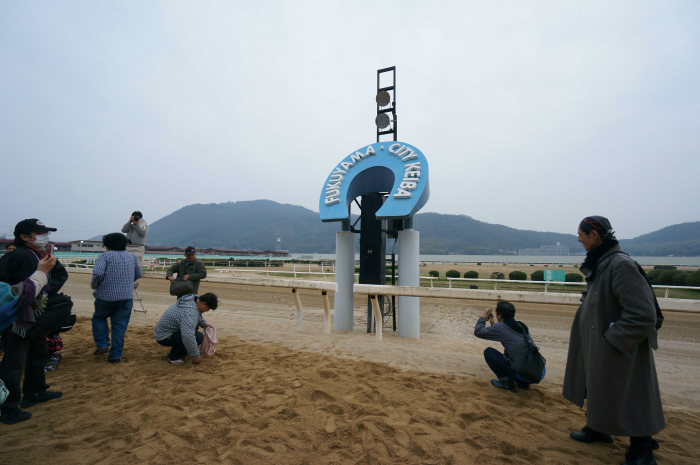 福山競馬 最後の日 その2_a0077663_11135378.jpg