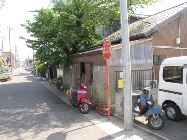 ガソリンの揺れかた_c0060469_2135974.jpg
