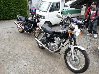 バイクな日_a0274376_1917372.jpg