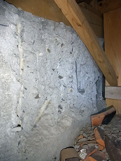 中古住宅の床下・小屋組確認!_b0186200_215457.jpg