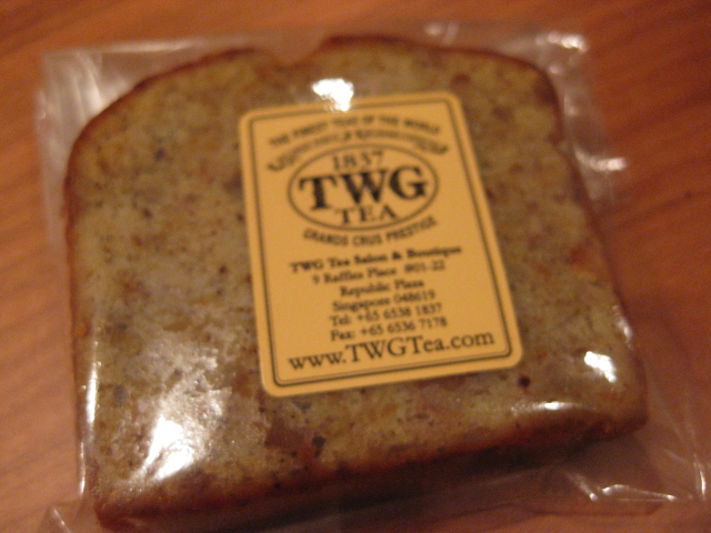 『TWG』　紅茶とバナナケーキ_a0224502_12303021.jpg