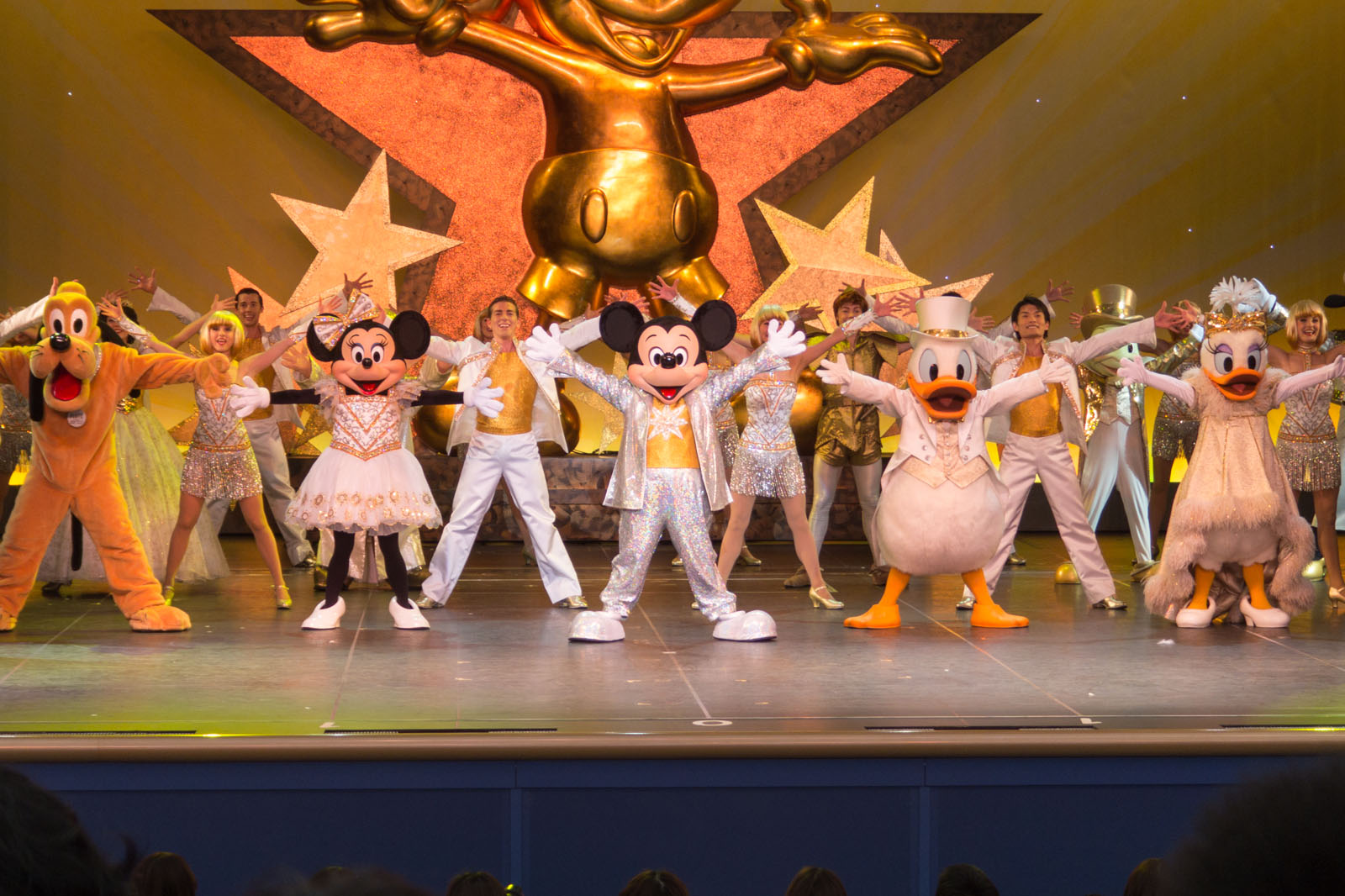 ワンマンズ ドリームii ザ マジック リブズ オン ぶ ら りｔｄｒ下車の旅