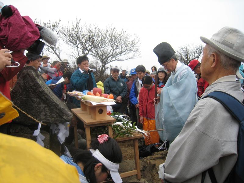 ５月３日第５７回祖母山 山開き　シャトルのご案内_e0180623_125595.jpg