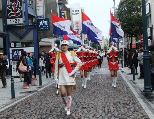 大岡越前祭...雨も止みパレードが_b0137932_1644507.jpg