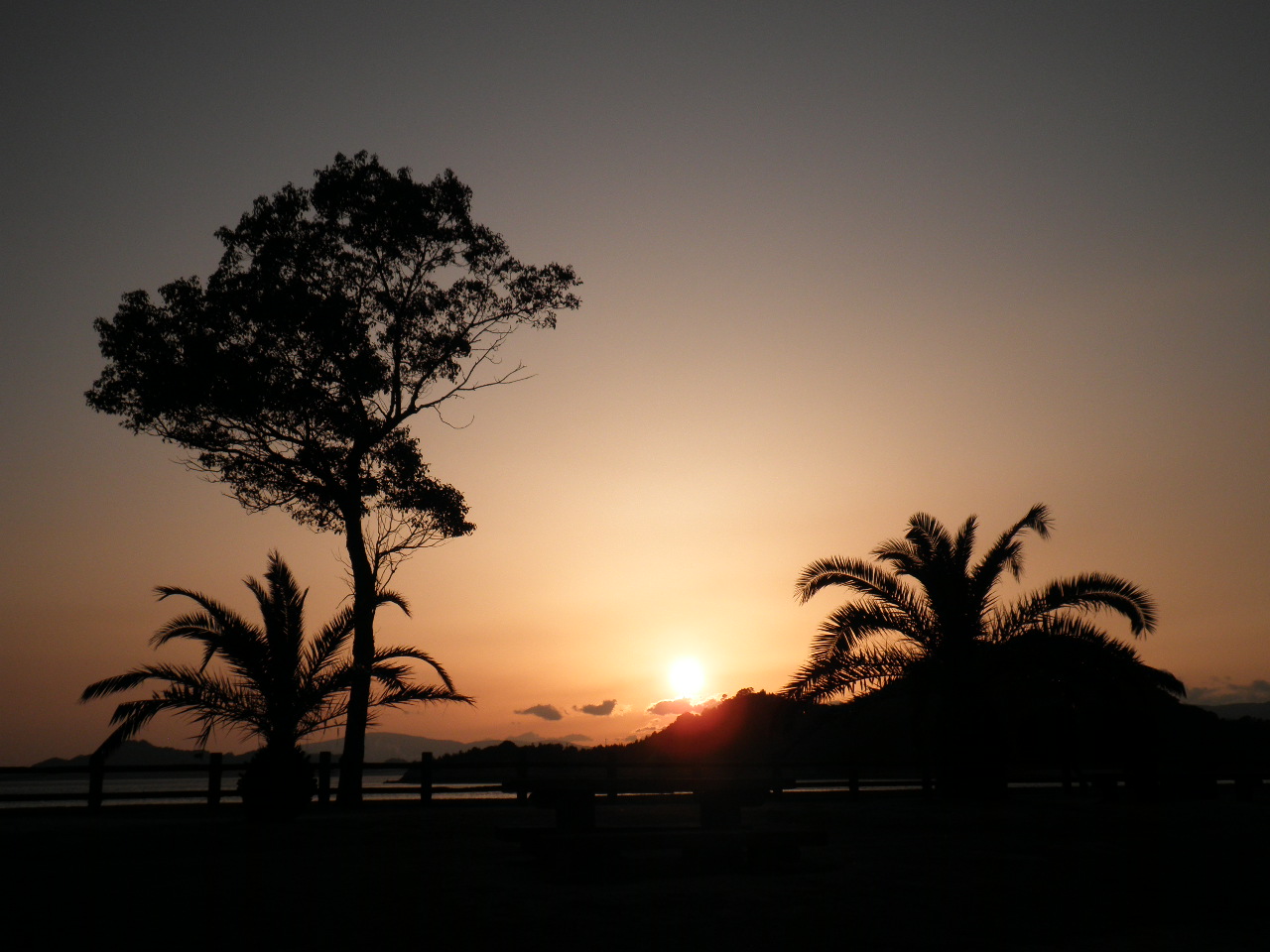 大久野島の夕日_c0025499_2125146.jpg