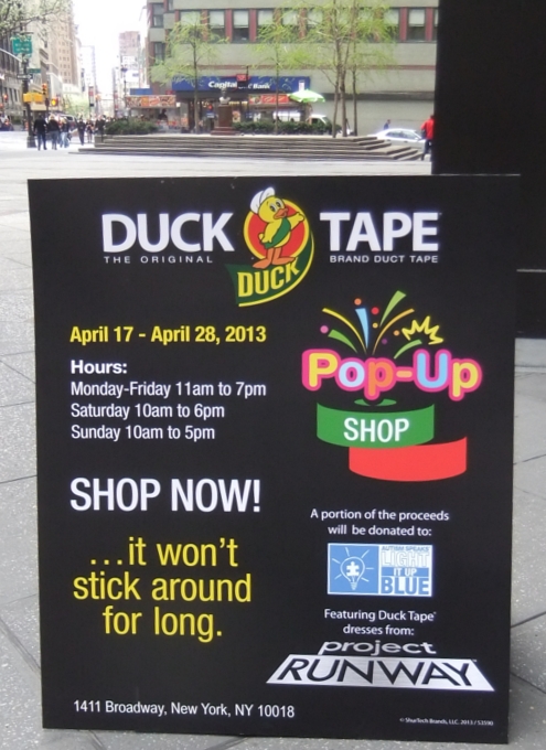 ニューヨークに登場したガムテープのファッション・ショップ?!　Duct Tape Pop-Up Shop_b0007805_159305.jpg