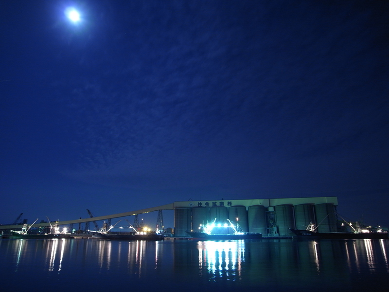 月も気温も良い感じ 工場夜景_d0267429_943495.jpg