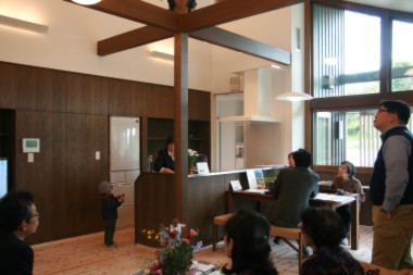 「FOREST BARN MODEL HOUSE 」の完成見学会でした♪_e0029115_15412929.jpg
