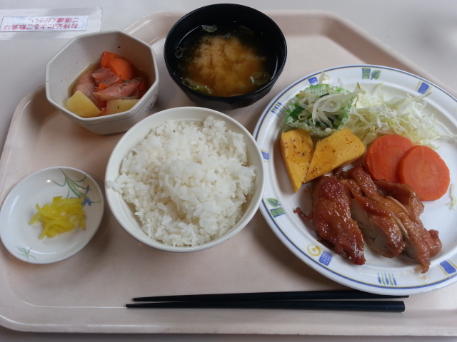 市民食堂ベルハート@日野市役所_b0042308_1674186.jpg