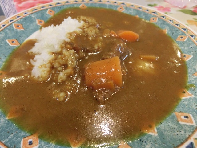 「横須賀海軍カレー」と「ヨコスカネイビーバーガー」_f0141310_7141821.jpg