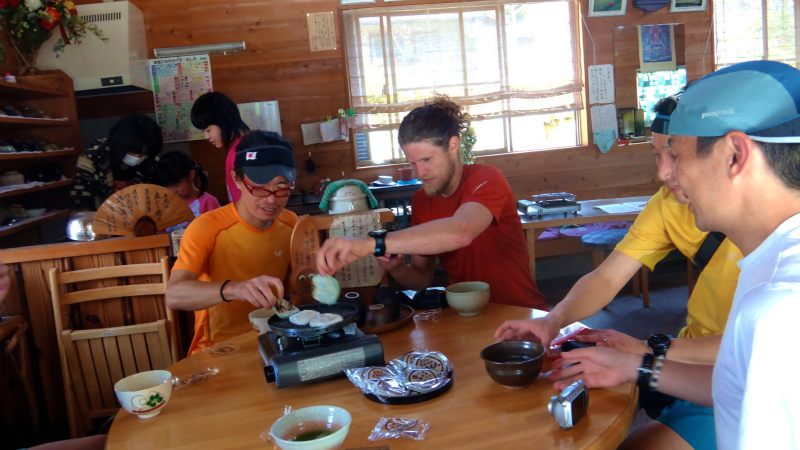 2013/04/04　町石道ー高野山　Choishimichi-Koyasan Trail Session with Joe Grant_b0220886_222747.jpg