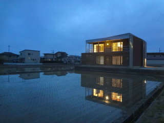春岡の家が竣工しました_d0031318_1910425.jpg