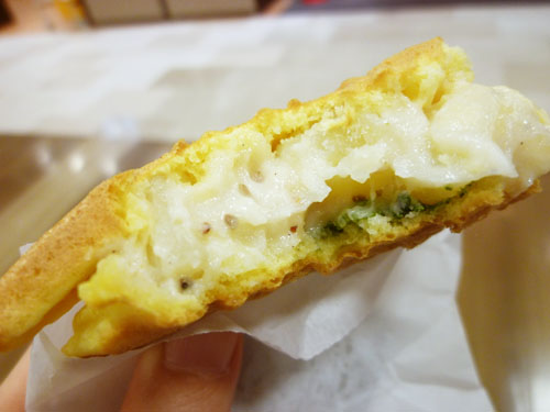 【閉店】加須名物 こいのぼり焼 かい_c0152767_2230377.jpg