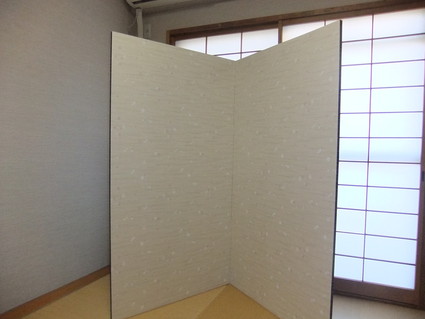 和室の白と黒 フォールライン