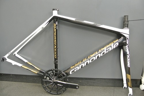 ★Cannondale 完成車&フレームとピナレロ特価情報★_a0262093_16514685.jpg