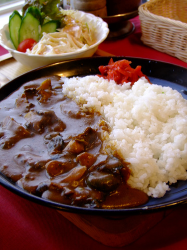 「隠岐（島前・西ノ島）　コンセーユのサザエ丼＆サザエカレー」_a0000029_8431215.jpg