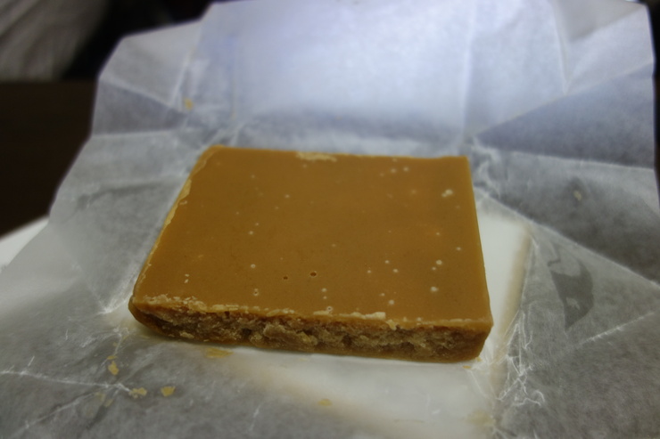 The Toffee Shop, Penrith, Cumbria - Hand made butter fudge.～タフィーショップのバターファッジ_a0287336_12303726.jpg