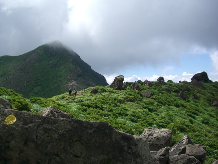 牧の戸峠からくじゅう登山_d0116009_1019487.jpg