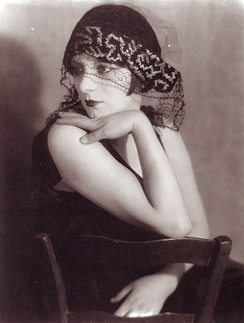 1920\'s アヴァンギャルド・フィルムの女性たち from f.ZOETROPE_c0168222_12365267.jpg