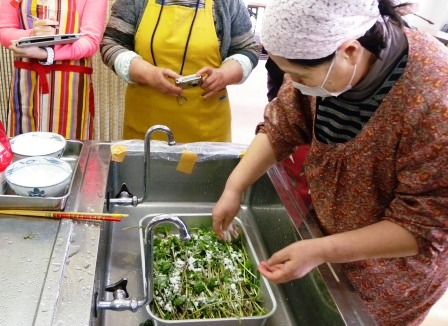 達人の技で岩泉わさびの魅力を堪能する~花芽わさび料理教室報告_b0206037_1026887.jpg