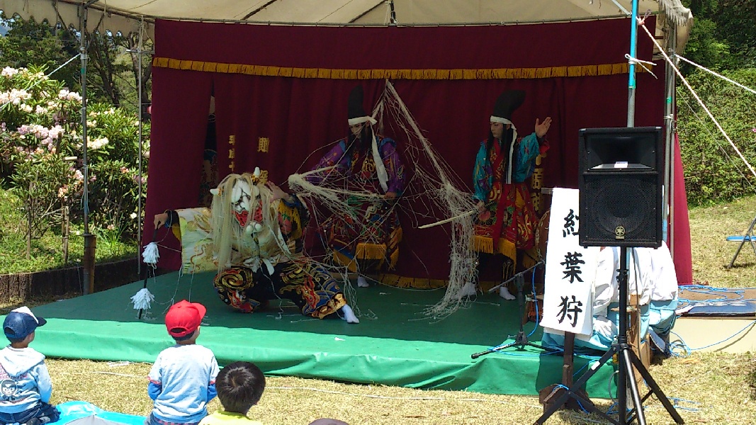 第4回 花の谷しゃくなげ祭り_c0016259_21441740.jpg