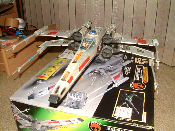 ハズブロ 「X-ウィング」 スターウォーズ(Hasbro X-wing ハズブロ 「X-ウィング」 スターウォーズ(Hasbro X-wing