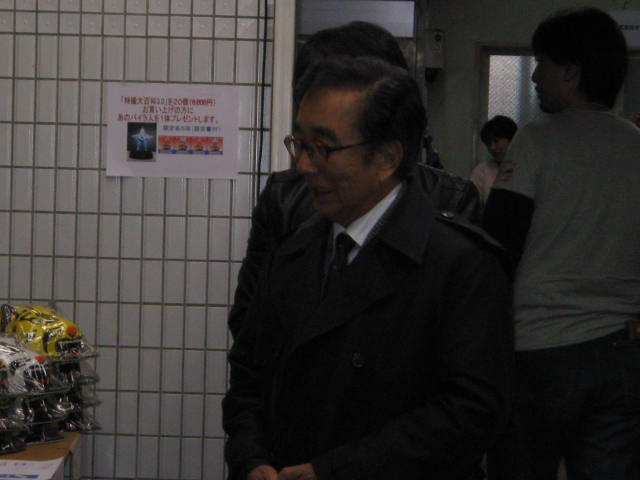 怪獣市場&怪獣酒場総進撃レポート_a0093332_1859894.jpg