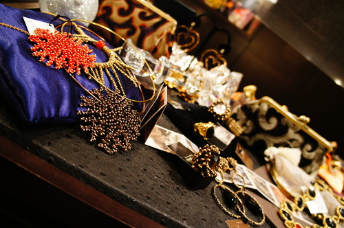 AILA店内の写真_b0115615_1132244.jpg