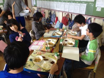 6年給食_b0211757_12201724.jpg