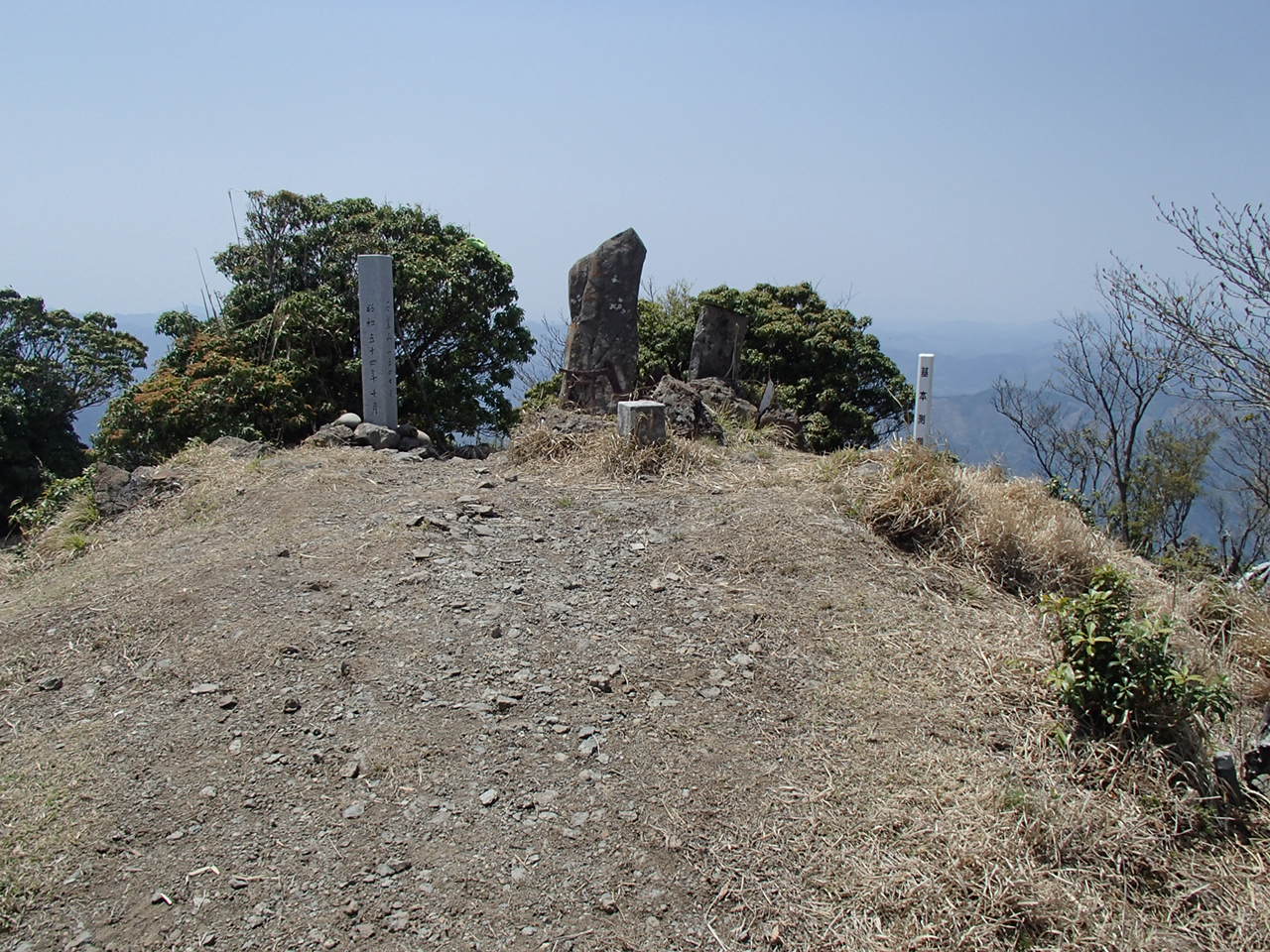 b0276758_12577.jpg