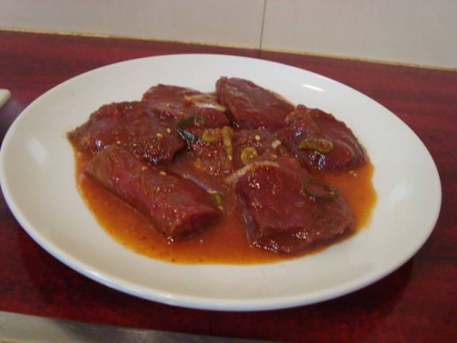 高円寺「ホルモン焼肉 二楽亭」へ行く。_f0232060_20402771.jpg
